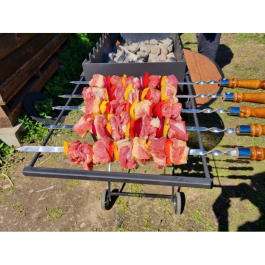 Мангал дачный МД9 сталь 3 мм с зольниками, крышей и дымоходом - купить за 0.00 руб.